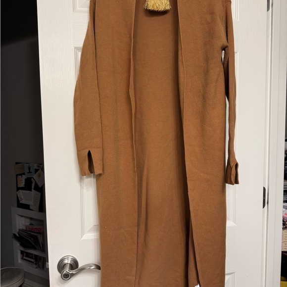 Banana Republic Factory Camel Knit Sweater - Picture 3 of 5